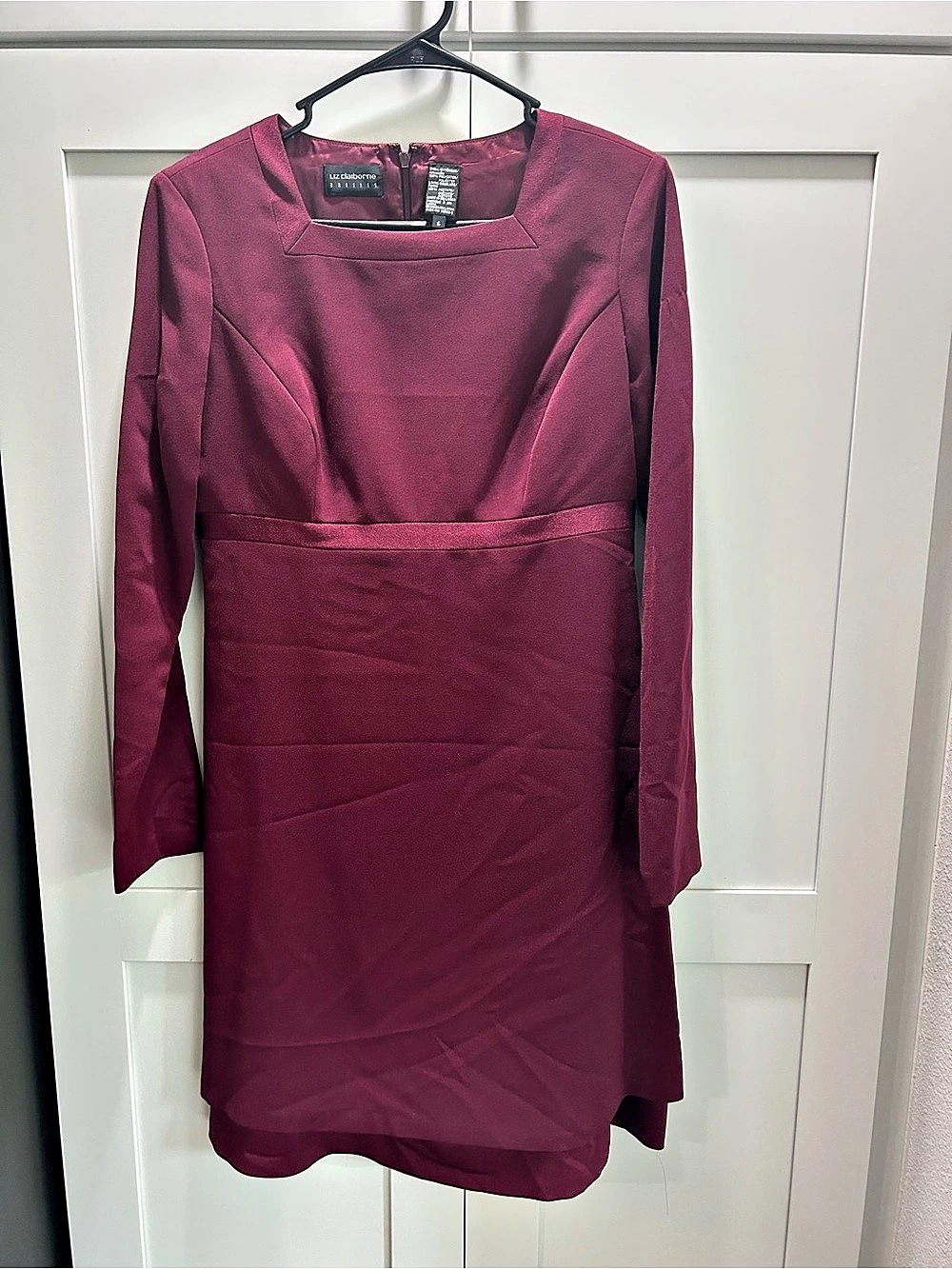 Liz Claiborne Long Sleeve Dress in Purple Size 6 Like New